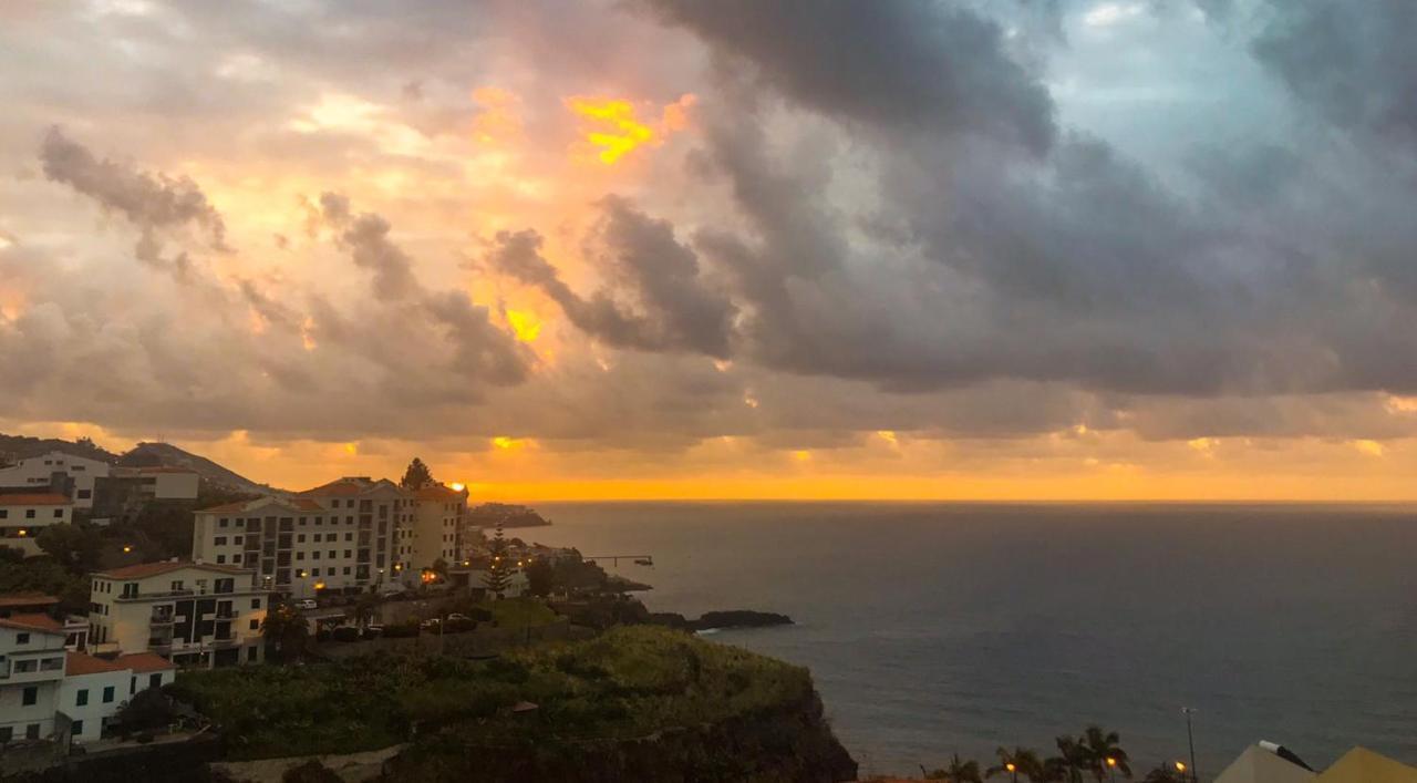 Appartamento Sol & Mar Câmara de Lobos Esterno foto